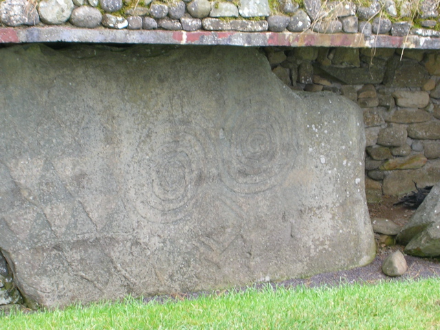Day2 new grange burial mound art
