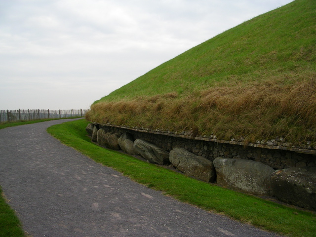 Day2 new grange burial mound