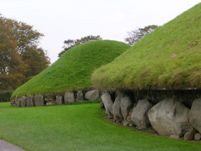 Day 2 Knowth Mounds